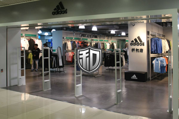 大型服裝連鎖店防盜案例：李寧專賣店采購服裝防盜器[圖文]