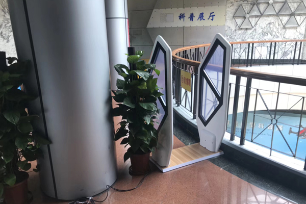 SD-600型金屬探測(cè)門為追夢(mèng)未來展廳保駕護(hù)航