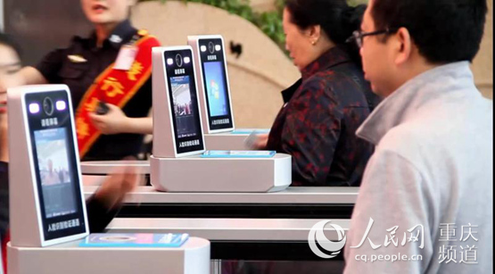 機(jī)場(chǎng)安檢門探測(cè)輔助系統(tǒng)：安檢登機(jī)全程刷臉將全國推廣