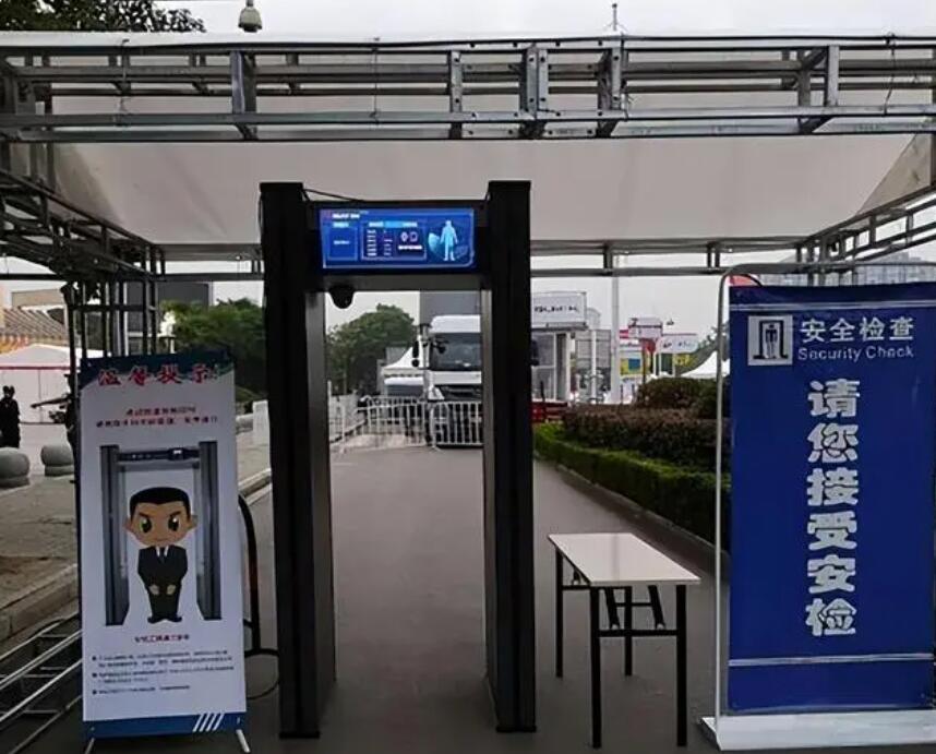 3-學(xué)校設(shè)置安檢門(mén)的必要性.jpg 3-學(xué)校設(shè)置安檢門(mén)的必要性.jpg